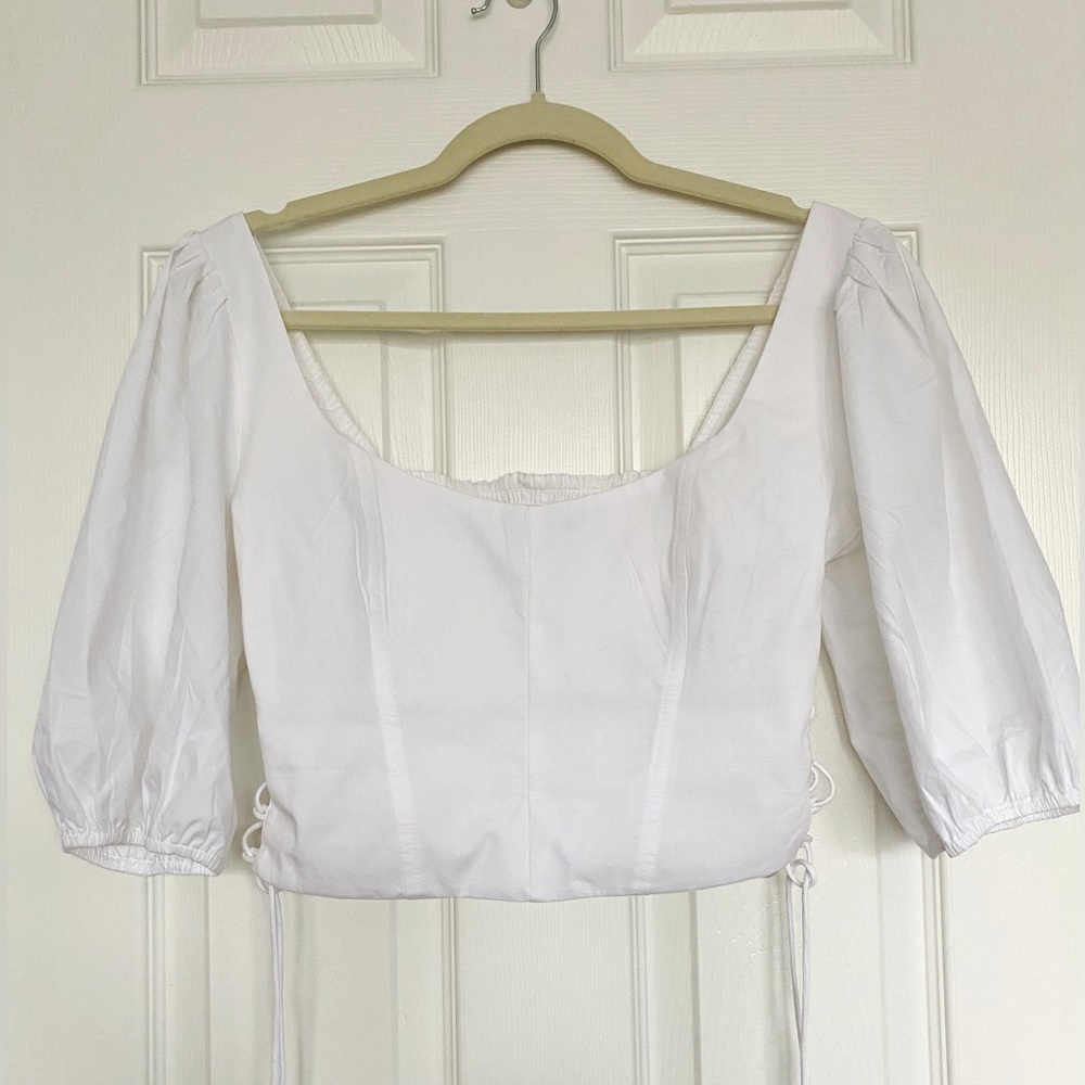 NWOT Abercrombie&Fitch White crop top
